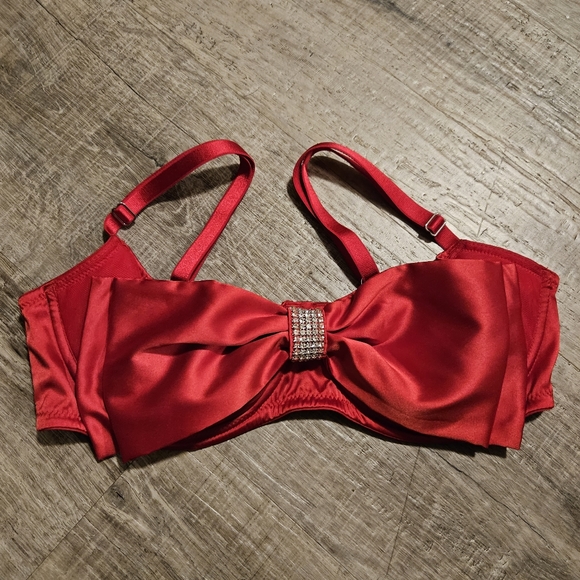 Victoria Secret Red Bow Bra - Picture 4 of 4